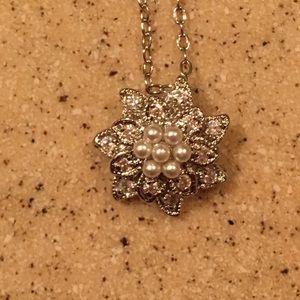 Flower studded with pearl accent silver necklace